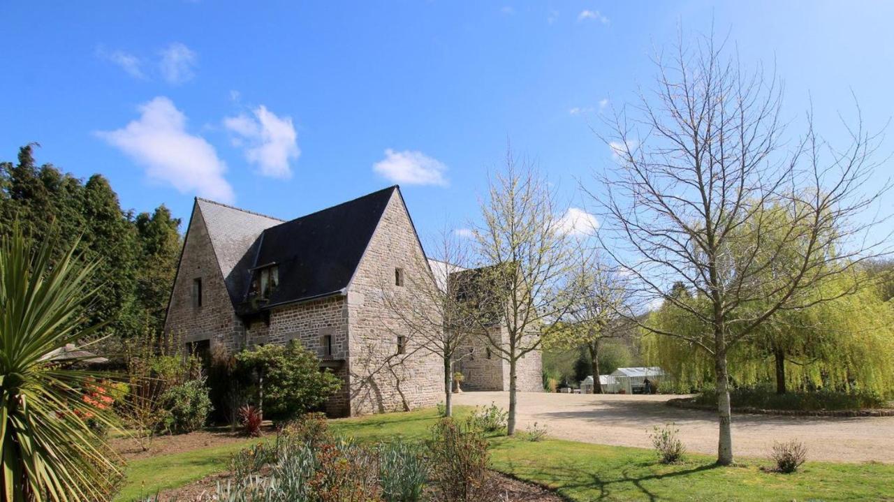 فندق Domaine De Montloue - Relais Bien-Etre Mellac المظهر الخارجي الصورة
