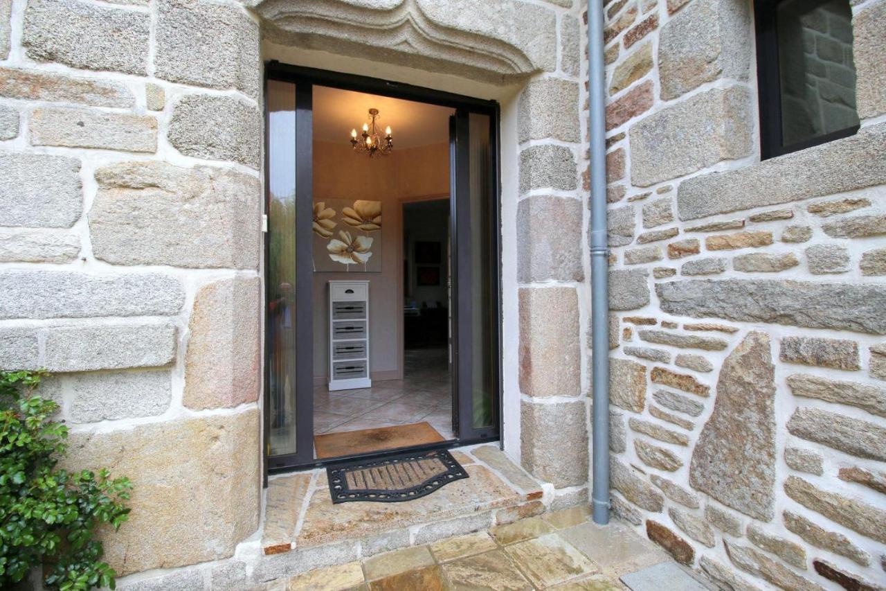 فندق Domaine De Montloue - Relais Bien-Etre Mellac المظهر الخارجي الصورة