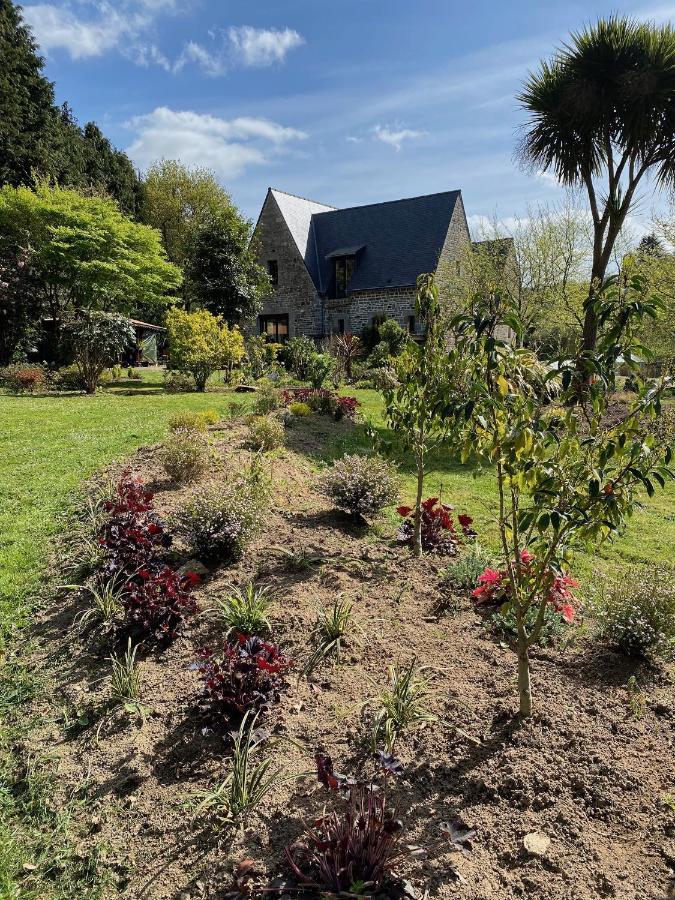 فندق Domaine De Montloue - Relais Bien-Etre Mellac المظهر الخارجي الصورة